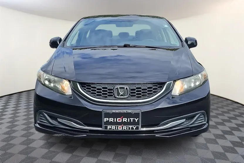 2013 Honda Civic LX photo 1