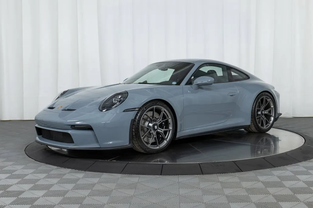 2023 Porsche 911 GT3 Touring photo 1