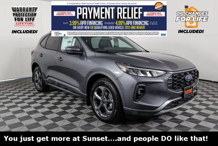 2023 Ford Escape Hybrid ST-Line Select photo 1