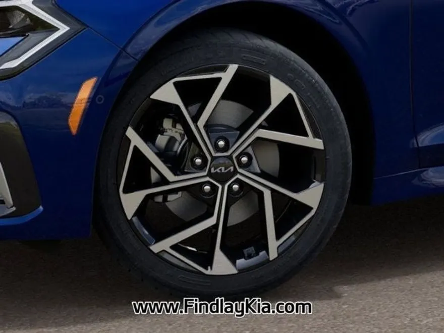 2025 Kia K5 EX photo 11