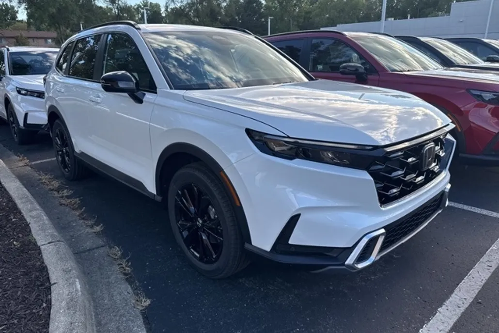 2026 Honda CR-V Hybrid Sport Touring photo 1