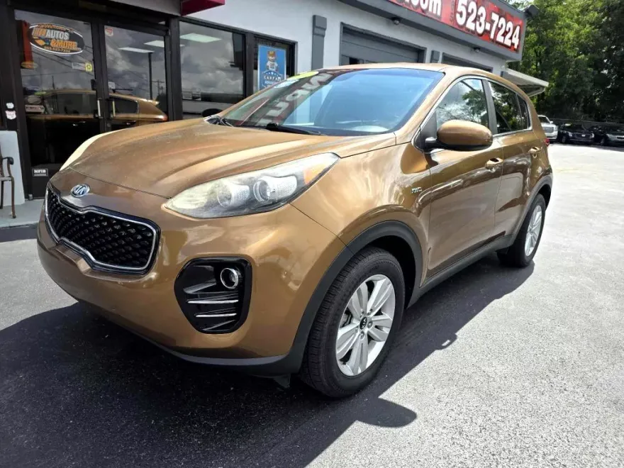 2017 Kia Sportage LX photo 1