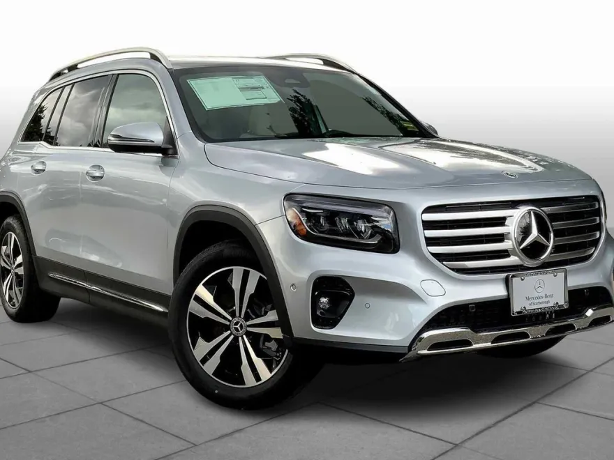 2026 Mercedes Benz GLB 250 4MATIC photo 1