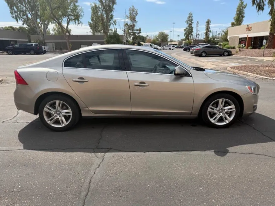 2015 Volvo S60 T5 Drive-E Premier photo 1
