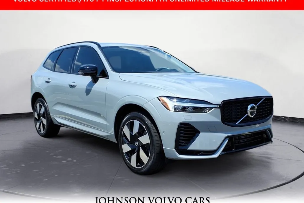2024 Volvo XC60 Recharge Hybrid Ultimate photo 1
