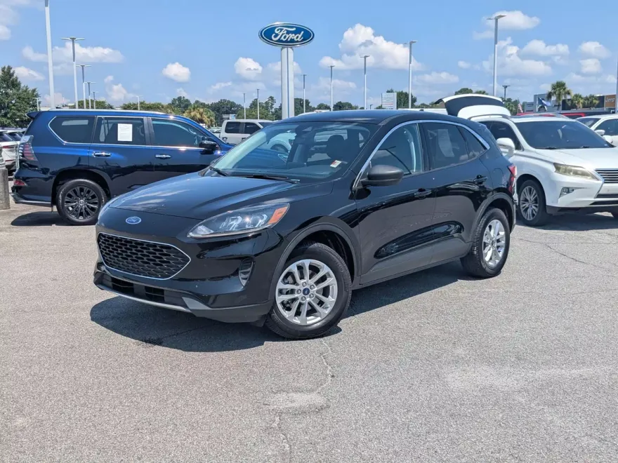 2022 Ford Escape SE photo 1