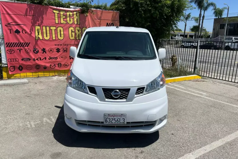 2021 Nissan NV200 SV photo 1