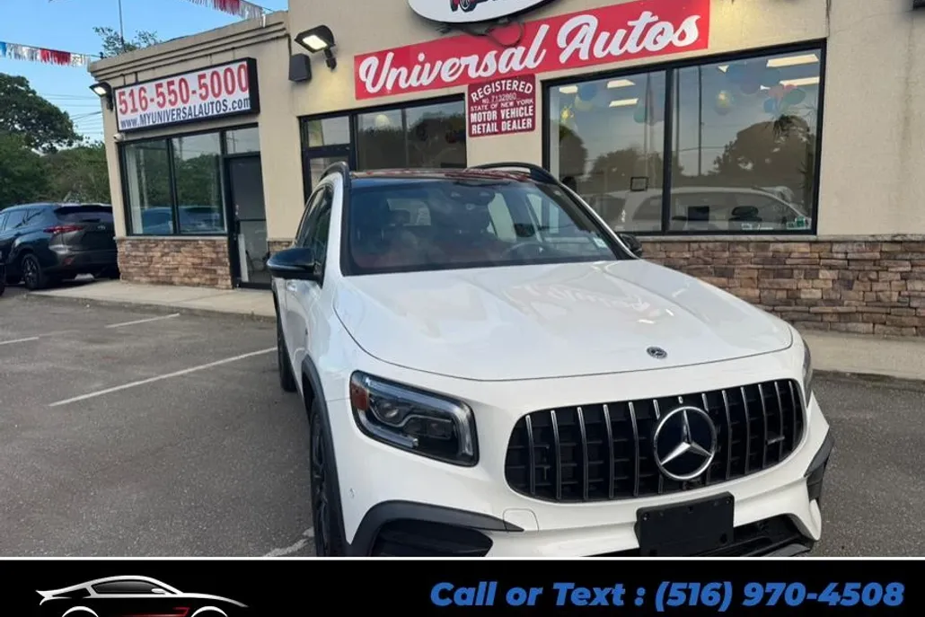 2021 Mercedes Benz GLB AMG 35 4MATIC photo 1