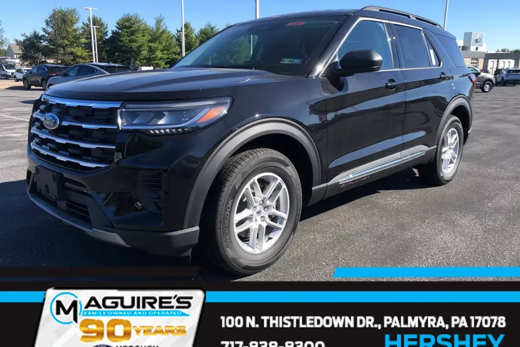 2025 Ford Explorer photo 1