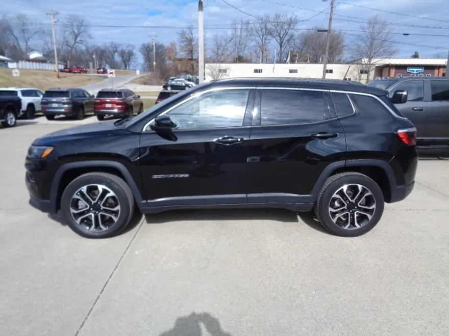 2023 Jeep Compass Limited photo 1