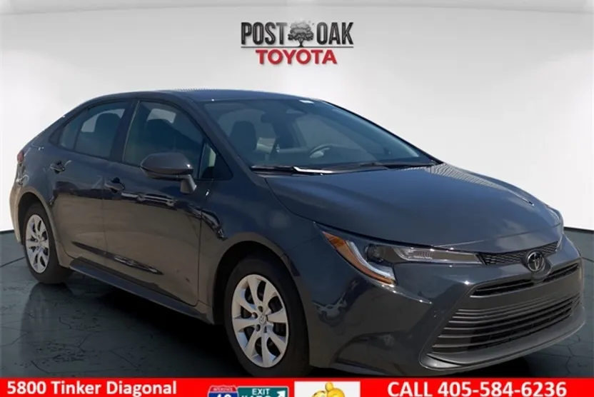 2025 Toyota Corolla LE photo 1