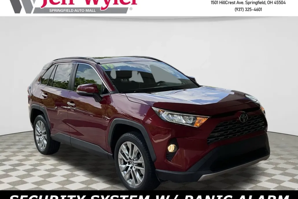 2019 Toyota RAV4 Limited photo 1