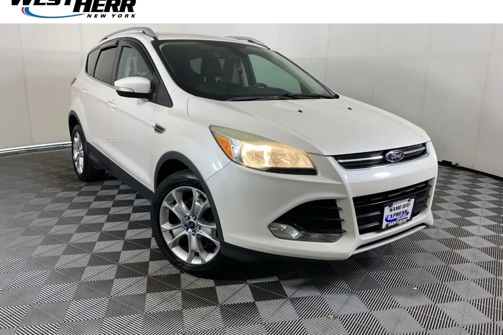 2014 Ford Escape Titanium photo 1