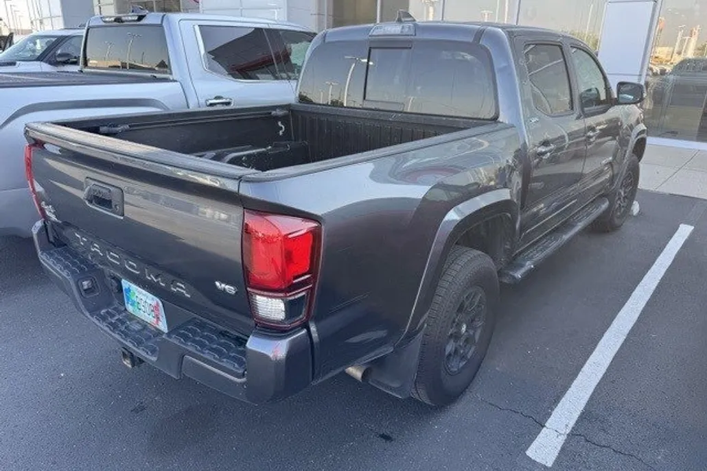 2020 Toyota Tacoma SR5 V6 Double Cab photo 1