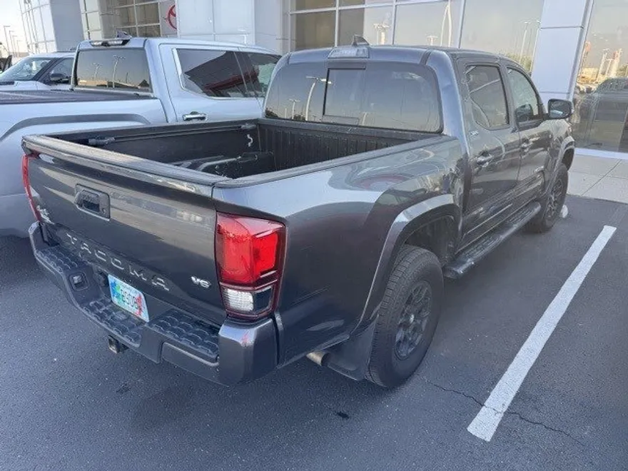2020 Toyota Tacoma SR5 V6 Double Cab photo 1