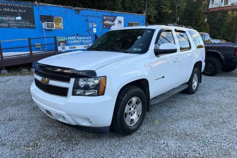 2013 Chevrolet Tahoe LT photo 1