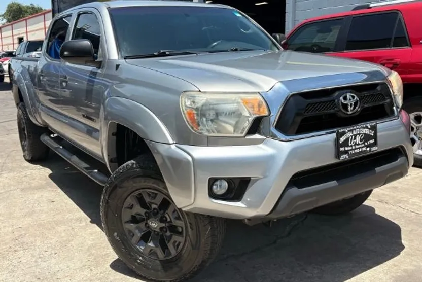 2014 Toyota Tacoma Double Cab PreRunner photo 1