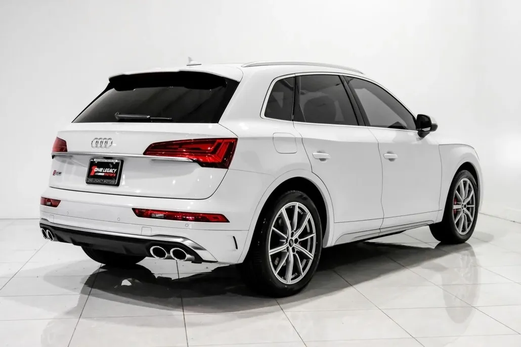 2023 Audi SQ5 Premium Plus photo 1