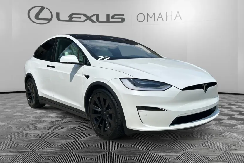 2022 Tesla Model X Plaid photo 1
