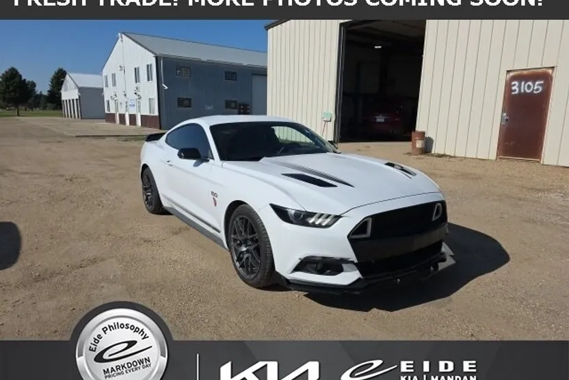 2016 Ford Mustang GT Premium photo 1