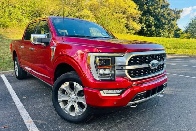 2022 Ford F-150 Platinum photo 1