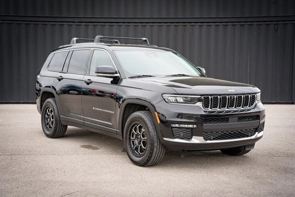2022 Jeep Grand Cherokee Limited photo 1