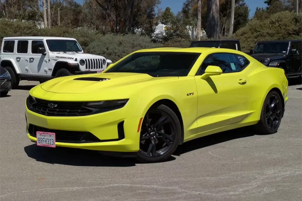 2020 Chevrolet Camaro LT1 photo 1