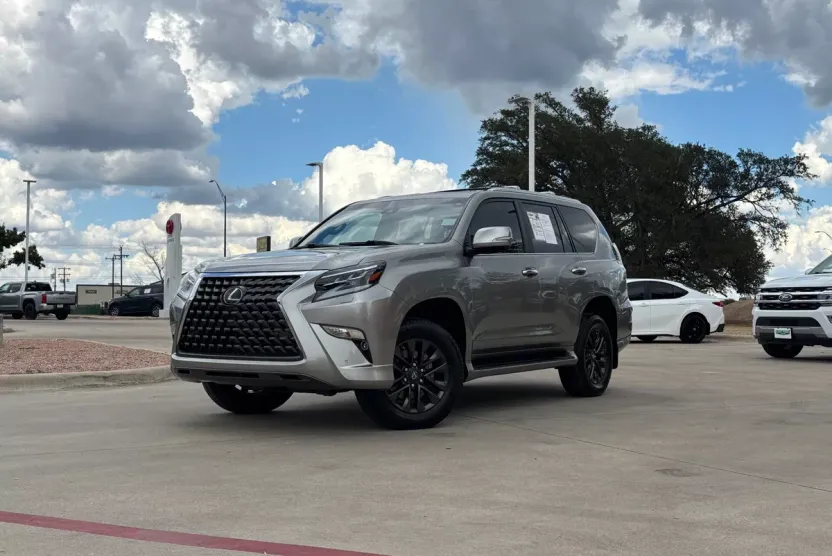 2023 Lexus GX 460 photo 1