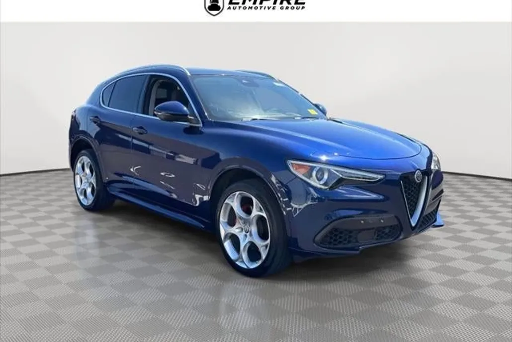 2021 Alfa Romeo Stelvio Ti photo 1