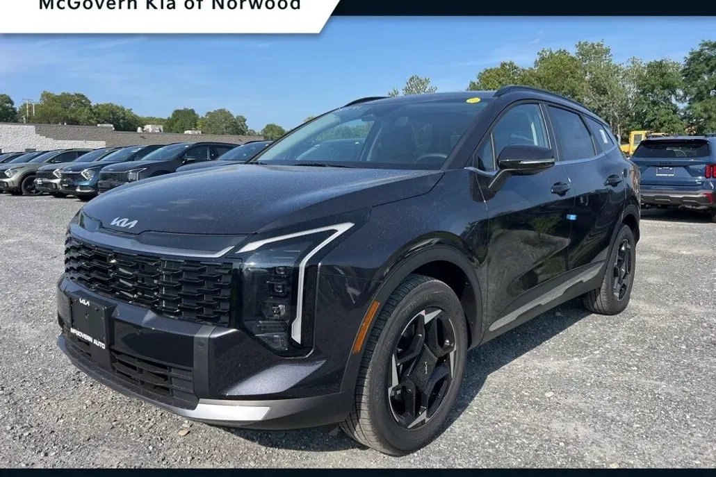 2026 Kia Sportage EX photo 1