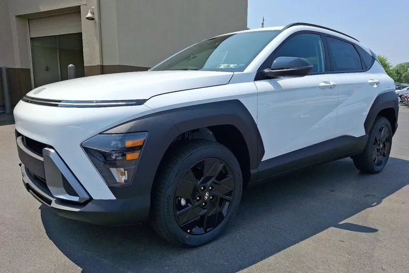 2026 Hyundai Kona SEL photo 1