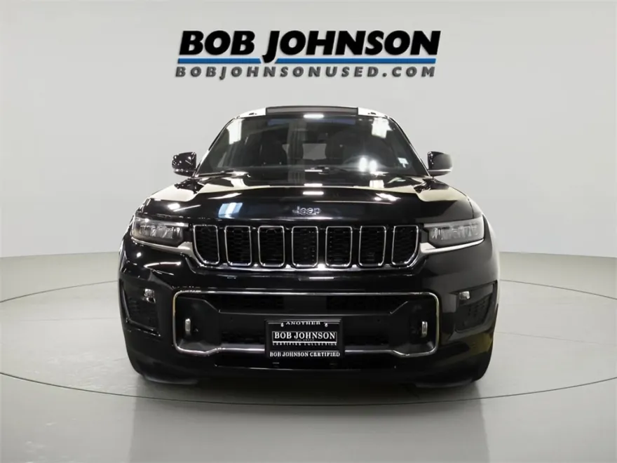 2023 Jeep Grand Cherokee Overland photo 1