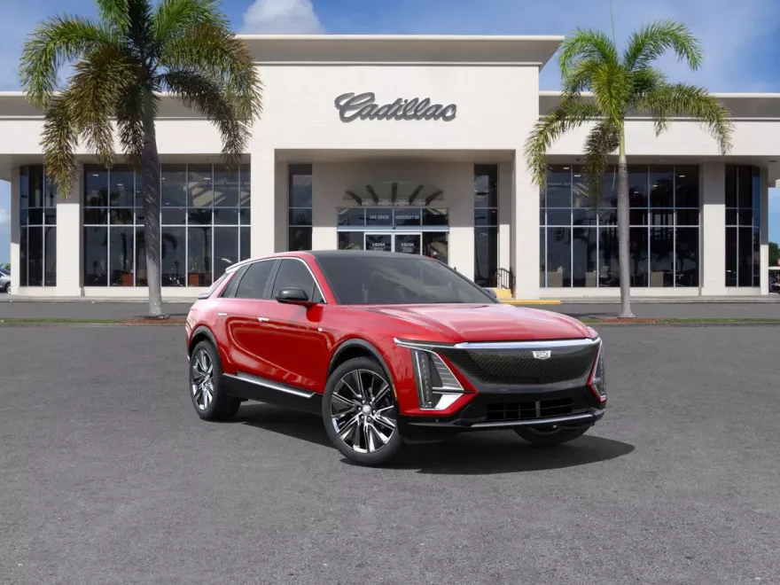 2025 Cadillac Lyriq Luxury photo 1