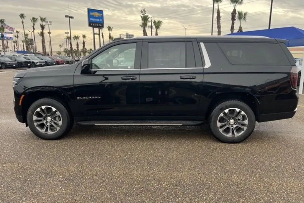 2025 Chevrolet Suburban LS photo 1