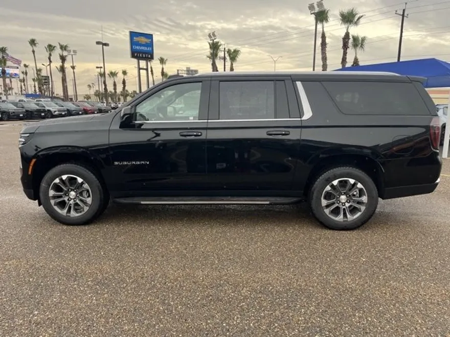 2025 Chevrolet Suburban LS photo 1