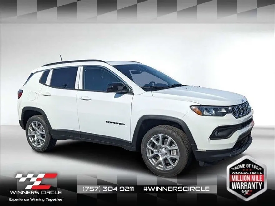 2024 Jeep Compass Latitude Lux photo 1