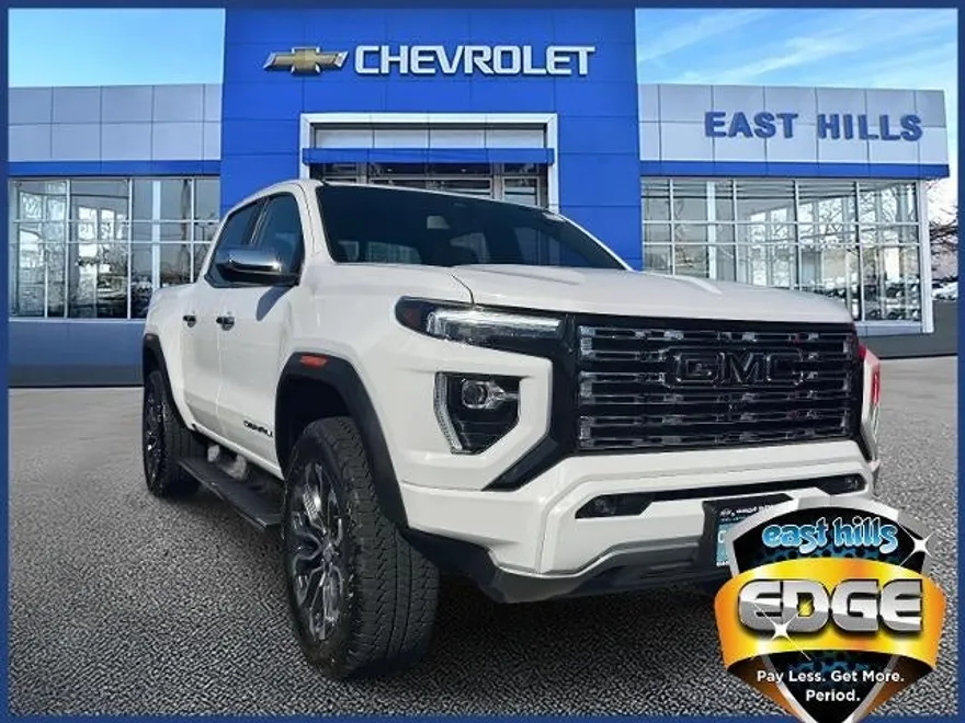 2023 Gmc Canyon Denali photo 1