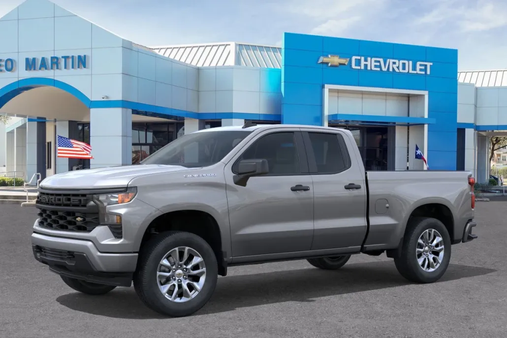 2026 Chevrolet Silverado 1500 Custom photo 1