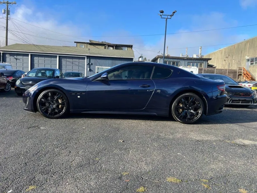 2013 Maserati Granturismo Sport photo 1