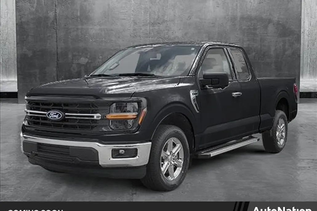 2025 Ford F-150 XLT photo 1
