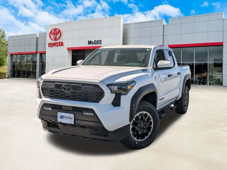 2025 Toyota Tacoma TRD Off-Road photo 1