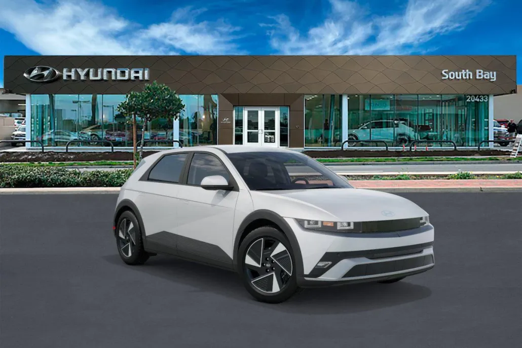 2025 Hyundai Ioniq 5 SE photo 1