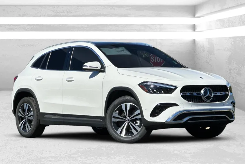 2026 Mercedes Benz GLA 250 4MATIC photo 1