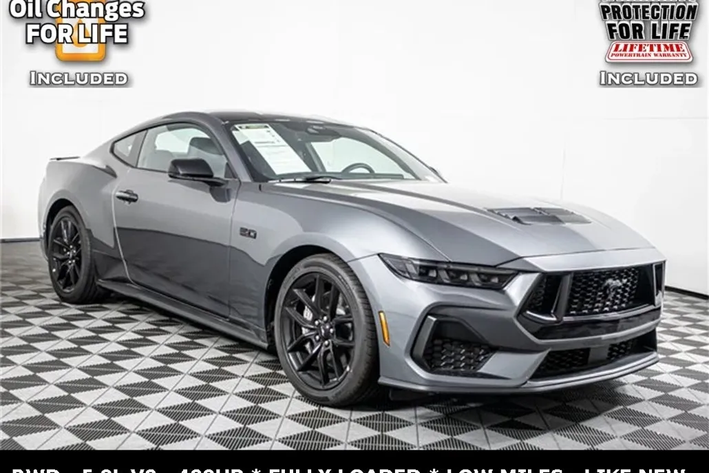 2024 Ford Mustang GT Premium photo 1