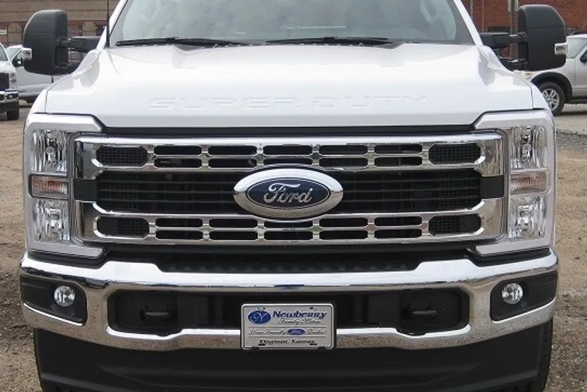 2026 Ford F-350 XLT photo 1