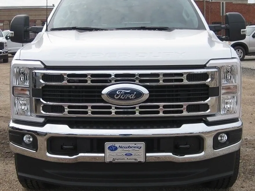 2026 Ford F-350 XLT photo 1