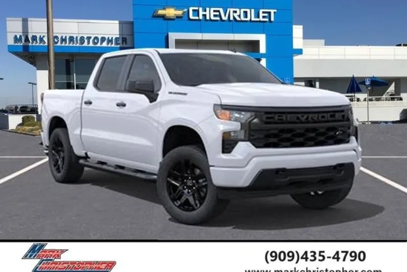 2025 Chevrolet Silverado 1500 Custom photo 1