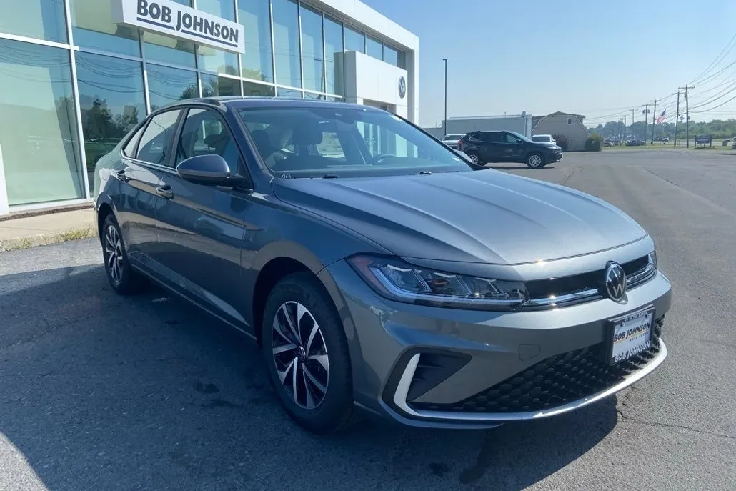 2025 Volkswagen Jetta 1.5T S photo 1
