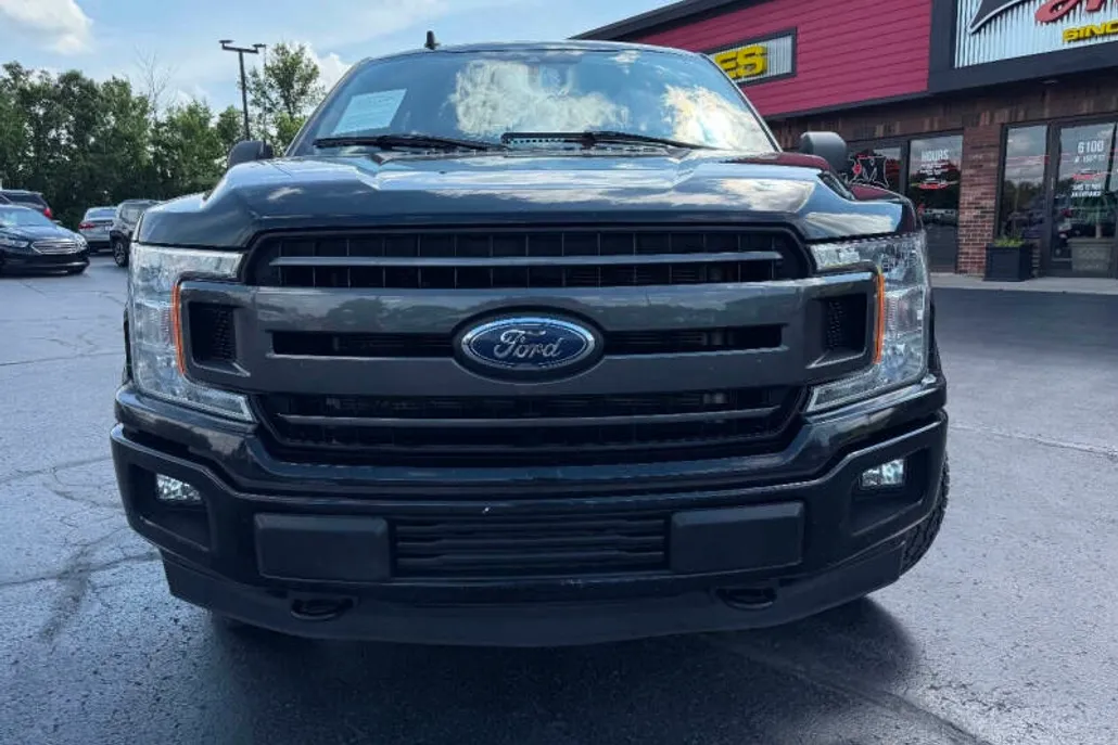 2020 Ford F-150 XLT photo 1