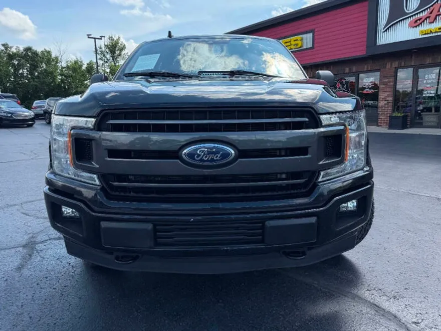 2020 Ford F-150 XLT photo 1